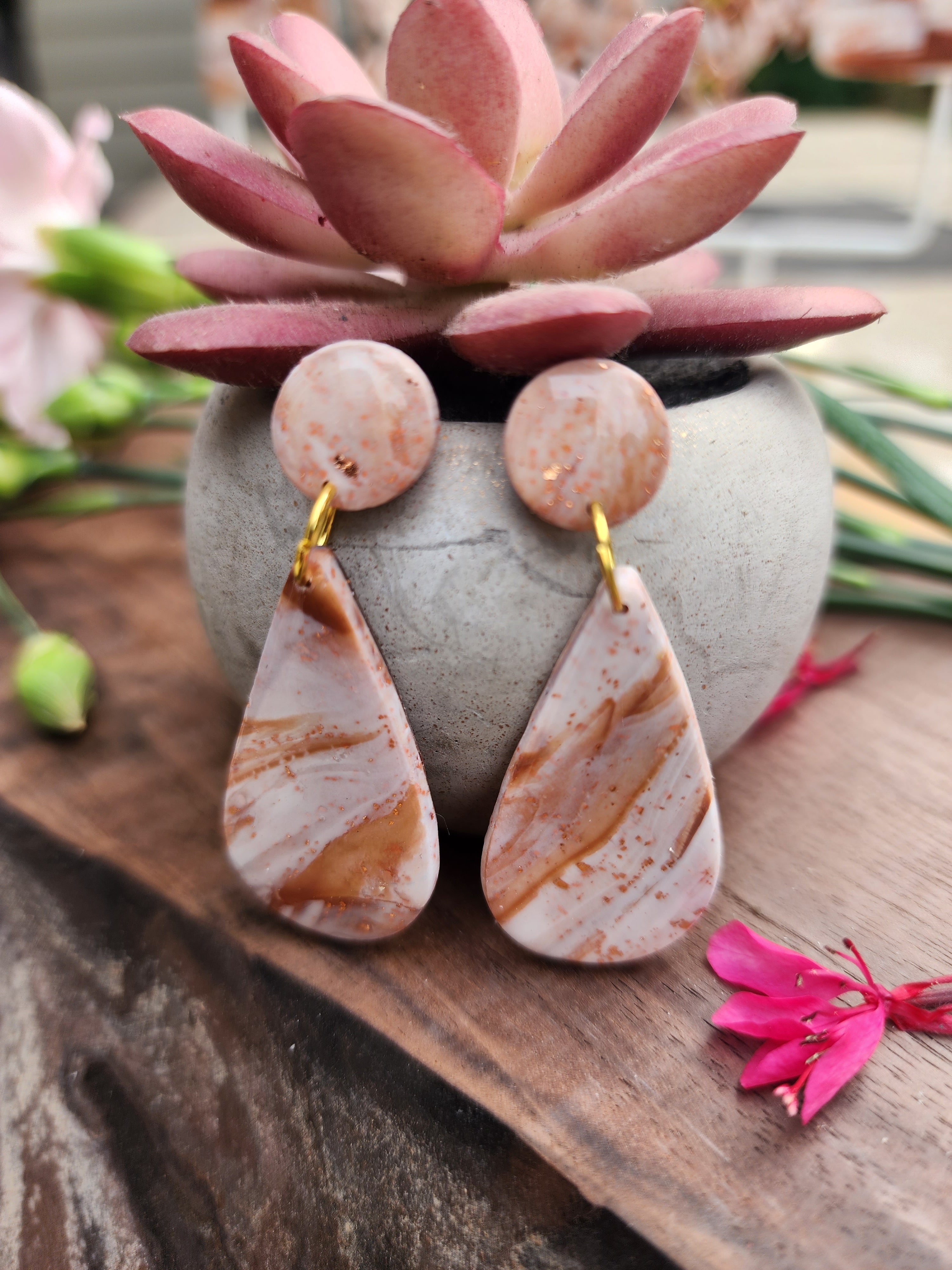 Rustleaf Marbled Teardrop Earrings