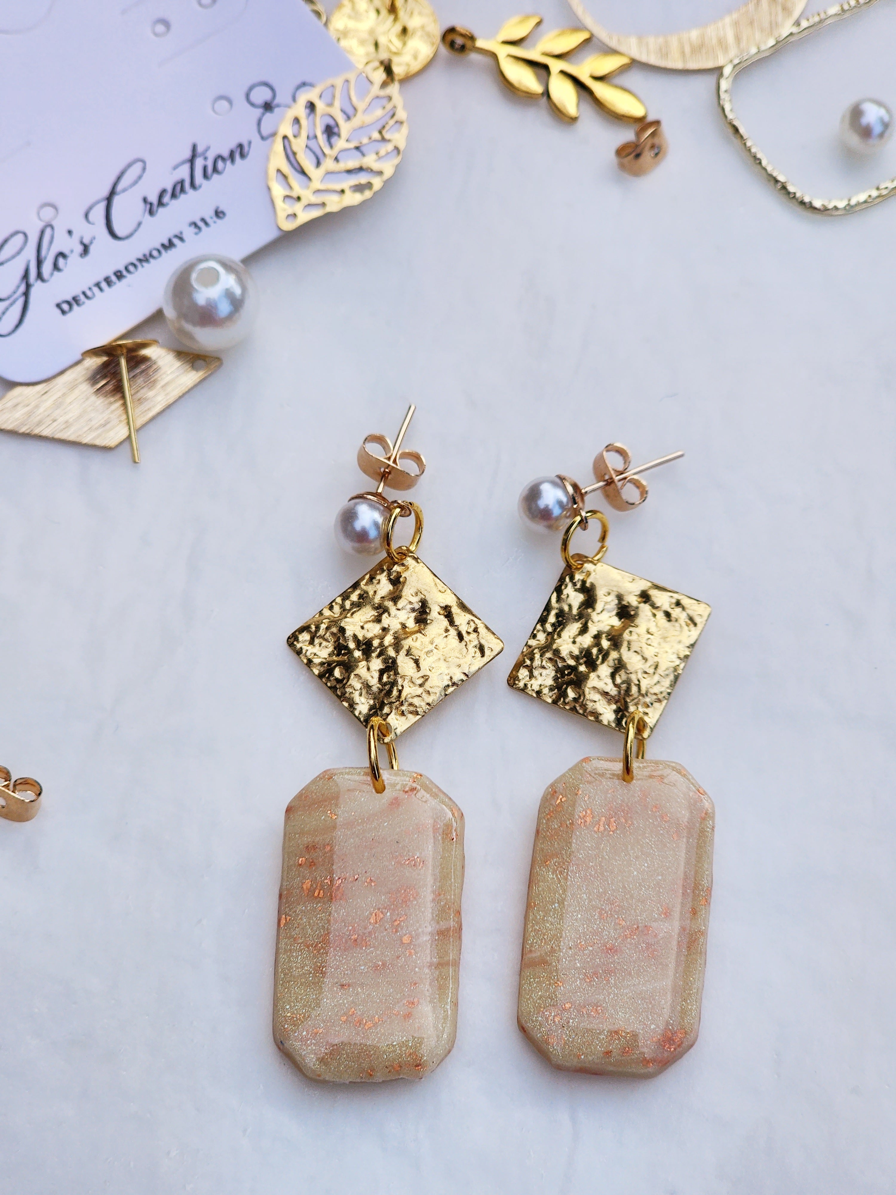 Pearl Crest Rectangle Earrings