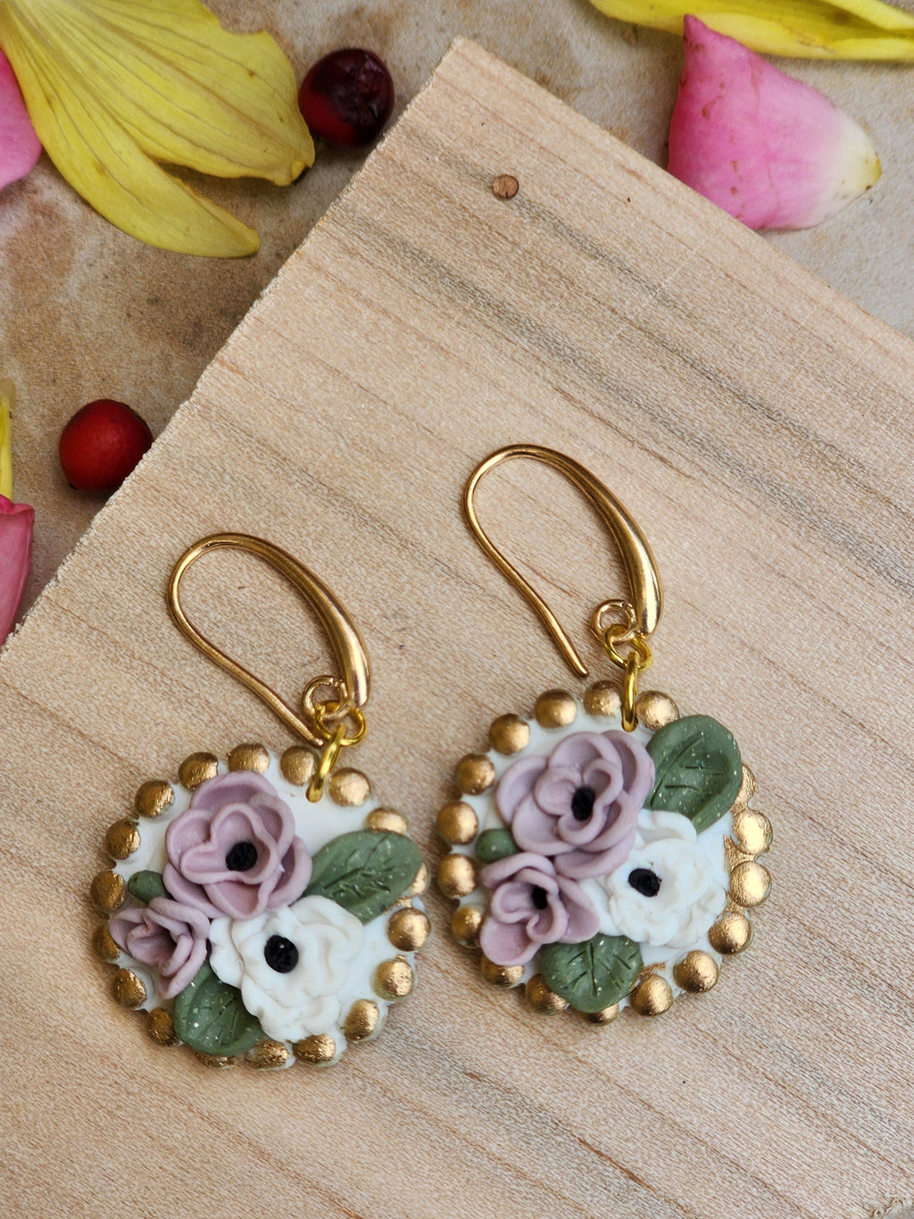 Mauve Garden Circle Earrings